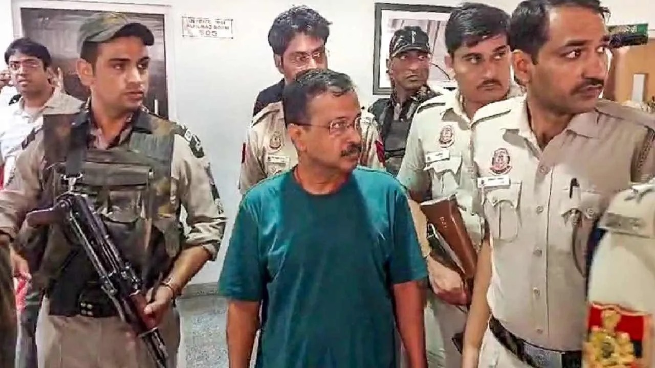 अरविंद केजरीवाल, चीफ सेक्रेटरी, मुख्यमंत्री अरविंद केजरीवाल, प्रेस कॉन्फ्रेंस, सीएम केजरीवाल, तबीयत लगातार खराब, केंद्र सरकार, Arvind Kejriwal, Chief Secretary, Chief Minister Arvind Kejriwal, Press Conference, CM Kejriwal, Health continuously deteriorating, Central Government,