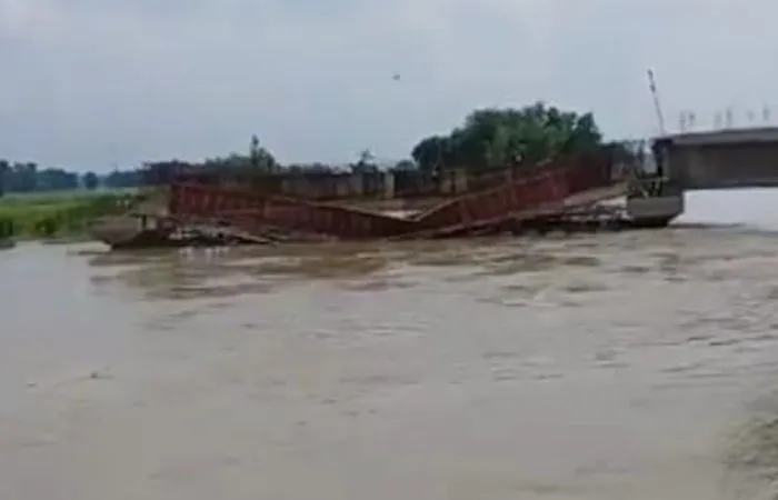 17 दिन में टूटा 12वां पुल, बिहार, सारण, नीतीश कुमार सरकार, 12th bridge collapsed in 17 days, Bihar, Saran, Nitish Kumar government,