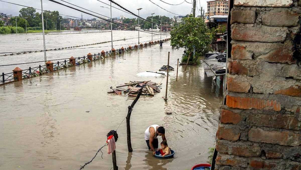 नेपाल, बाढ़, भूस्खलन, 10 लोगों की मौत, सात लापता, कावरेपालनचोक, ललितपुर, धनकुटा, मैनेजमेंट अथॉरिटी, Nepal, flood, landslide, 10 people died, seven missing, Kavrepalanchok, Lalitpur, Dhankuta, Management Authority,