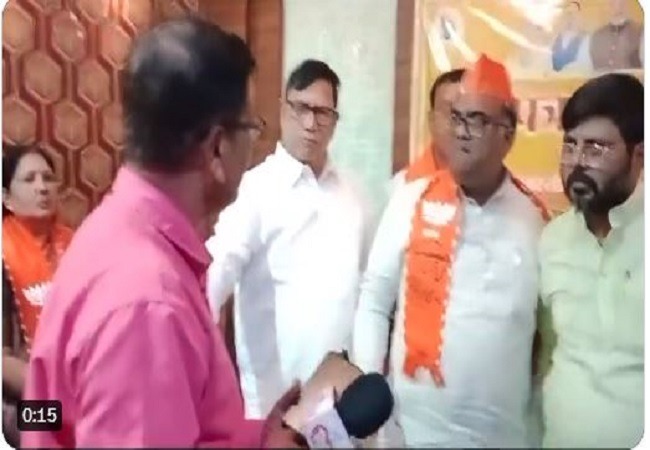 वीडियो, योगी सरकार, मंत्री गिरीश चंद्र यादव, पत्रकार, भ्रष्टाचार, Video, Yogi government, minister Girish Chandra Yadav, journalist, corruption,